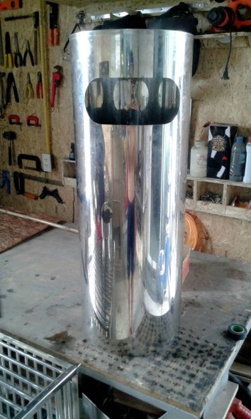 ถังขยะและที่เขี่ยบุรี่